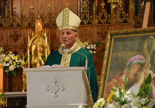 Radom: 25. rocznica śmierci bp. Jana Chrapka. „Spalał się dla innych”