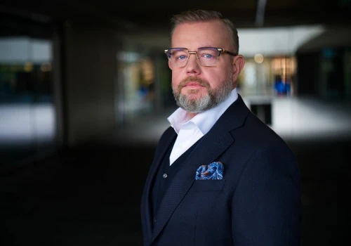 Jak zatrzymać kompetencje z megaprojektów w Polsce? Local content zaczyna się od zarządzania ryzykiem