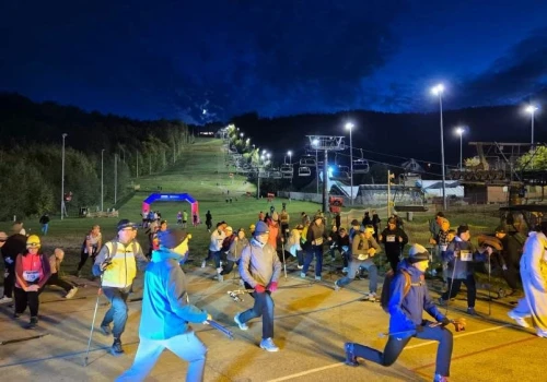 Złota jesień i nocne bieganie. Dębowiec znów tętnił sportowym życiem