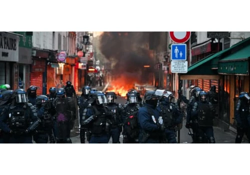 Ponad 2400 zatrzymanych po protestach we Francji