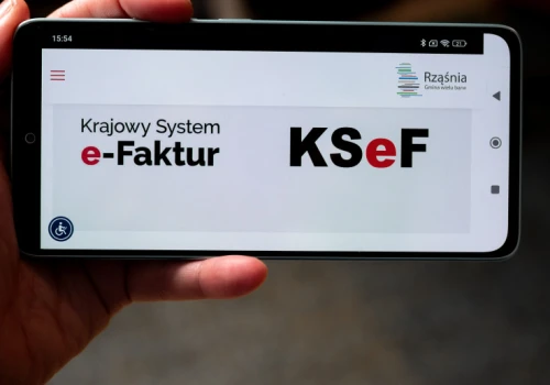 Kary za błędy w KSeF później? Rząd rozpatrzy przesunięcie terminu do 2028 roku