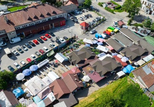 Maślany Rynek za ponad 90 milionów złotych! 24 firmy zainteresowane wielką przebudową w Nowym Sączu