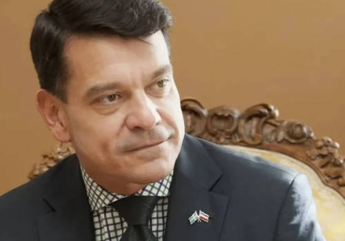 Zgubił tajne dokumenty, znalazła je sprzątaczka. Wielki skandal w Szwecji
