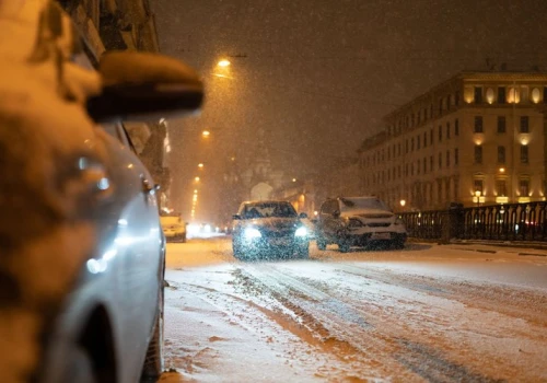 Spadek temperatur a koszty jazdy samochodem. Jak jesień i zima wpływają na zużycie energii i paliwa?