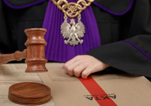 Skandal w szpitalu w Rzeszowie. Były dyrektor oskarżony o wyłudzenie ponad miliona złotych
