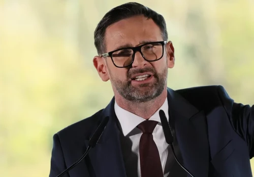 Obajtek uderza w Tuska. "Mam dowody na ręczne sterowanie cenami paliw"