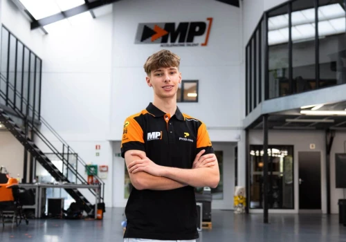 Maciej Gładysz pozostanie w Formule 3 w sezonie 2027