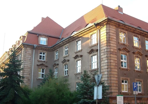 ZUS podnosi rentę wdowią od stycznia. Nie każdy zobaczy wyższy przelew