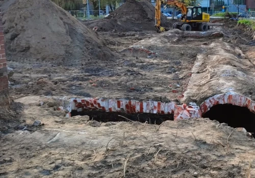 Gdzie mają uciekać mieszkańcy Nysy? Radny Siwy pyta burmistrza o schrony