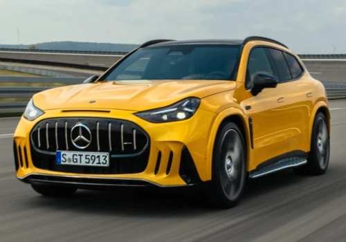 Mercedes-AMG GT SUV pokazany. CENA od 113 050 euro (~511 000 zł), przód z Deepala, tył z Nissana Leafa, buczący i turpistyczny