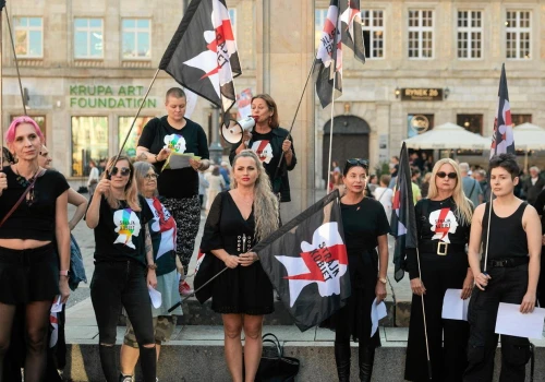 Niepewny los ustawy dekryminalizującej aborcję. Koalicja liczy głosy. Kotula: To może źle wróżyć