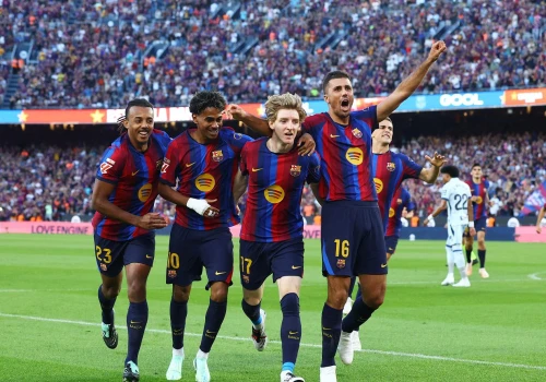 O której mecz PSG - Barcelona? Gdzie oglądać hit Ligi Mistrzów?