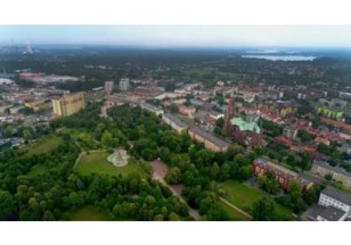 Towarzystwo Przyjaciół Dąbrowy Górniczej świętowało 40-lecie. Jubileusz w Pałacu Kultury Zagłębia, odznaczenia, gratulacje, podziękowania