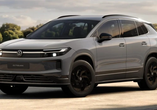 Volkswagen ID. Tiguan: CENA od 163 390 zł dla 61 (58) kWh i od 199 690 zł dla 82 (77) kWh. Sporo w podstawie, gadżety za dopłatą