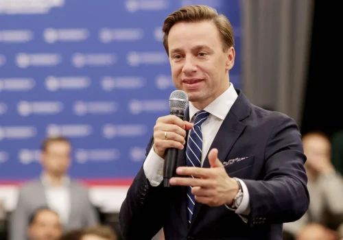Bosak stanowczo wyklucza współpracę z Tuskiem. "Oszczerstwa i pomówienia"