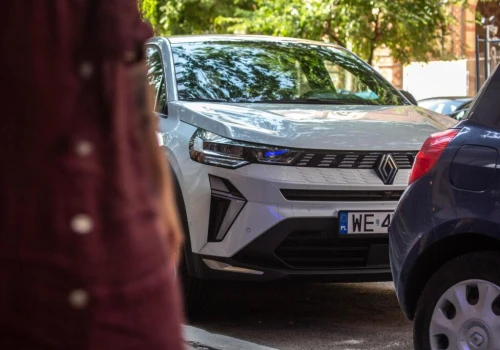 Renault Captur i Symbioz do serwisu. Wadliwe połączenie może wywołać pożar
