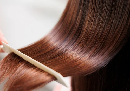 Brunetki, odstawcie farbę. Produkt z kuchni przyciemnia włosy za grosze