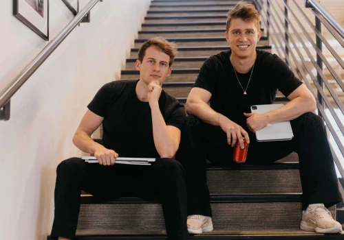 Dostali od inwestorów 30 mln USD na startup Wordware, ale... świat się zmienił. Resztę wydadzą na Saunę