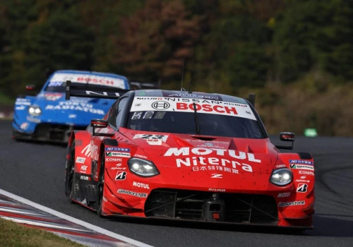Nissan z dwoma podiami w Japonii. GT-R awansował z 28. na drugie miejsce