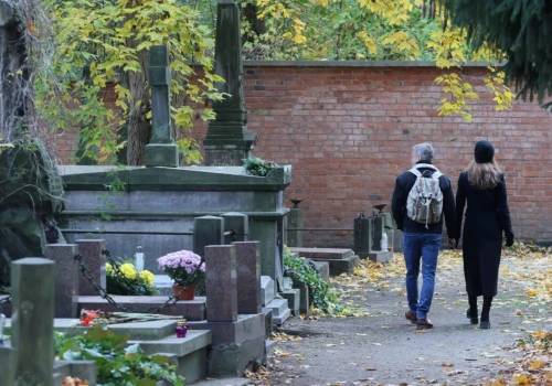 Nowa prognoza pogody na Wszystkich Świętych. 1 listopada pełen anomalii