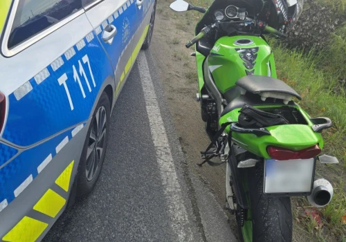 Myślał, że na jednym kole ucieknie przed policją? 19-latek stracił prawo jazdy