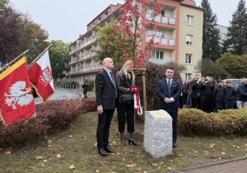 Częstochowa upamiętniła Kazimierza Pułaskiego. Odsłonięto obelisk ku czci generała