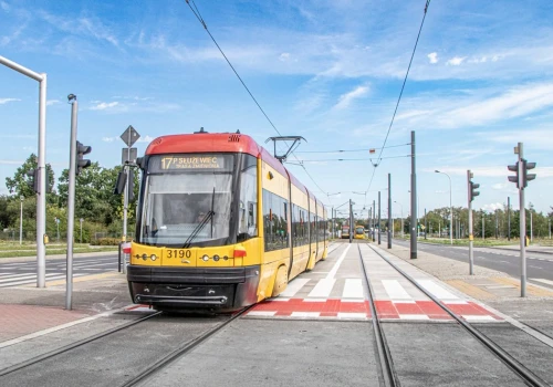 3 oferty na nowe tramwaje dla Warszawy. PESA najtańsza