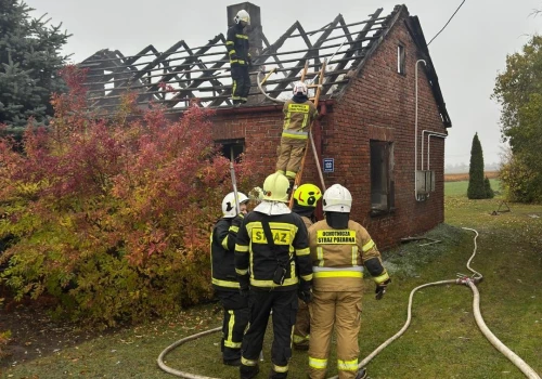Tragiczny pożar w Łysołajach. W domu odnaleziono dwa ciała