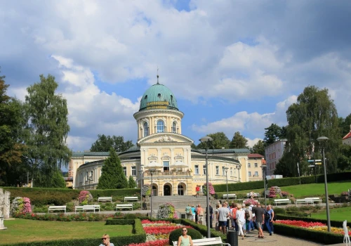 To najlepsze sanatorium na jesień. Mikroklimat przyciąga kuracjuszy