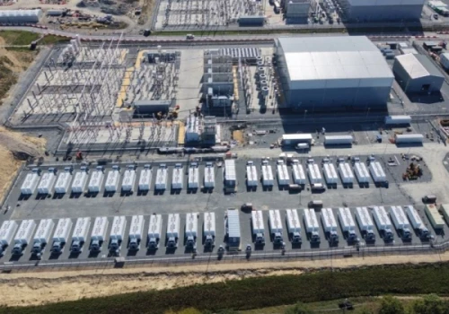 Jeden z największych systemów magazynowania energii w bateriach w Europie wszedł w fazę testów