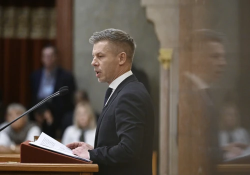 Na Węgrzech nastąpiła przerwa w serii obniżek stóp procentowych. To jest sygnał do naszej RPP