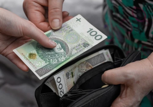 Renta wdowia w górę. Ważny komunikat ZUS w sprawie wniosków
