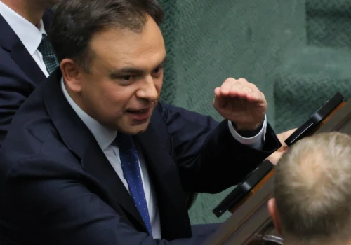 Wotum nieufności wobec ministra finansów. Jest decyzja Sejmu
