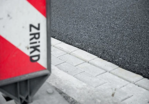 Kolejne roboty w rejonie Mostu Poniatowskiego. Drogowcy wymienią ekrany