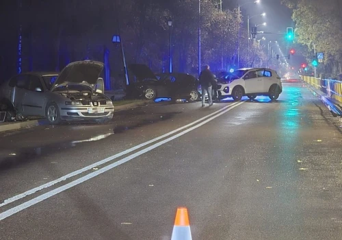 Trzy zdarzenia w kilka godzin. Kierowcy pogoda nie sprzyja, uważajcie