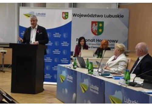 Działa plan naprawczy Szpitala Uniwersyteckiego w Zielonej Górze? Etatów jest mniej. Co z wynagrodzeniami?