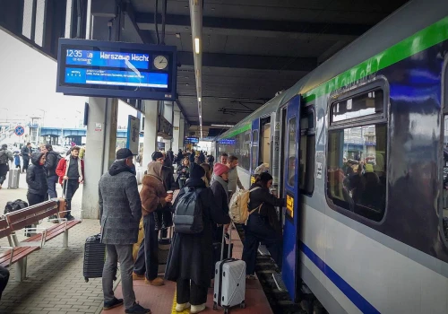 Cofamy zegarki, ale nie rozkład jazdy. PKP zdradza plan na noc zmiany czasu