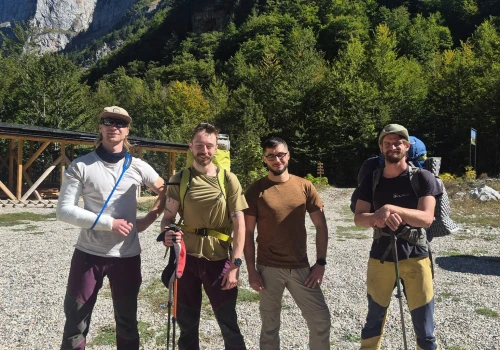 Polskie drogi w Prokletije: „Albansko Jutro” i „Ruka Kao Guma”