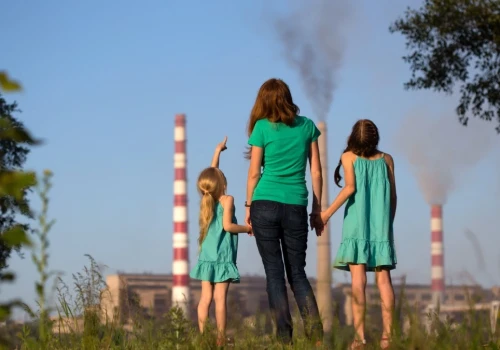 Nowa opłata miejscowa. Władza rozłożyła czerwony dywan przed smogiem