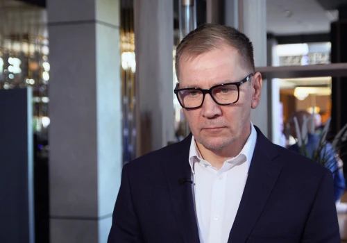 Procedury przetargowe blokują wdrażanie innowacji. Firmy potrzebują możliwości eksperymentowania, a nie biurokracji
