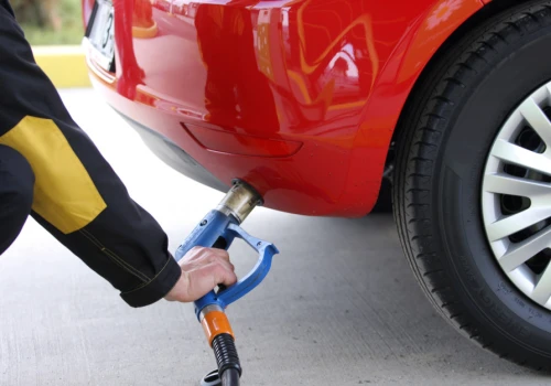 Autogaz po 4 zł za litr? Rząd zapowiada, co może się stać z cenami