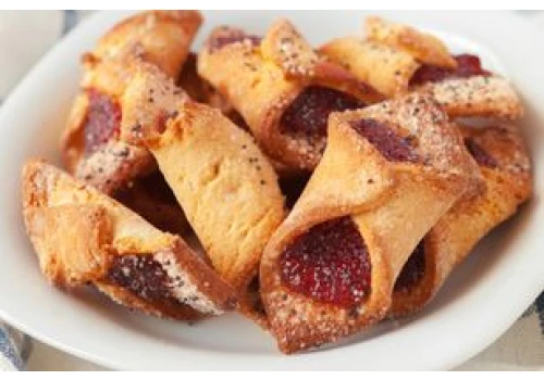 Kiedyś piekła je każda babcia, dziś mało kto o nich pamięta. Ciasteczka szlafroczki to hit do kawy