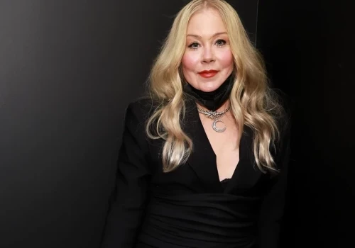 Christina Applegate żyła z błędną diagnozą stwardnienia rozsianego. Jej stan się pogarsza i nie wiadomo, co jej jest