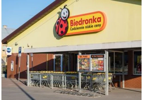 Zniknęła nazwa Biedronka? Klienci zobaczyli nowy szyld