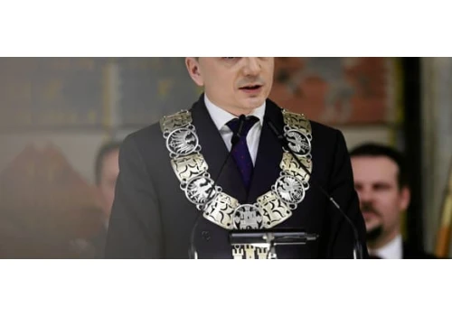 Nowy prezydent Krakowa chce zawiesić partnerstwo z Lwowem