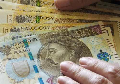 Tyle we wrześniu Polacy zarabiali w firmach niefinansowych. Kwota może zaskoczyć