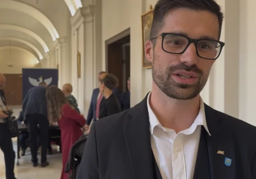 Polityka w klasztorze. Mateusz Kempa odpowiada na nasze pytania