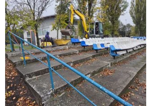 Ruszyły prace na stadionie w Golubiu-Dobrzyniu. Trybuny będą częściowo zadaszone