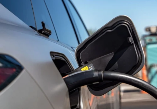 349 km zasięgu w 10 minut. BMW pokazało możliwości ładowania iX5