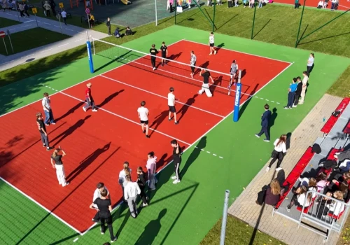 Nowe boiska i miasteczko ruchu drogowego przy SP nr 62 w Katowicach